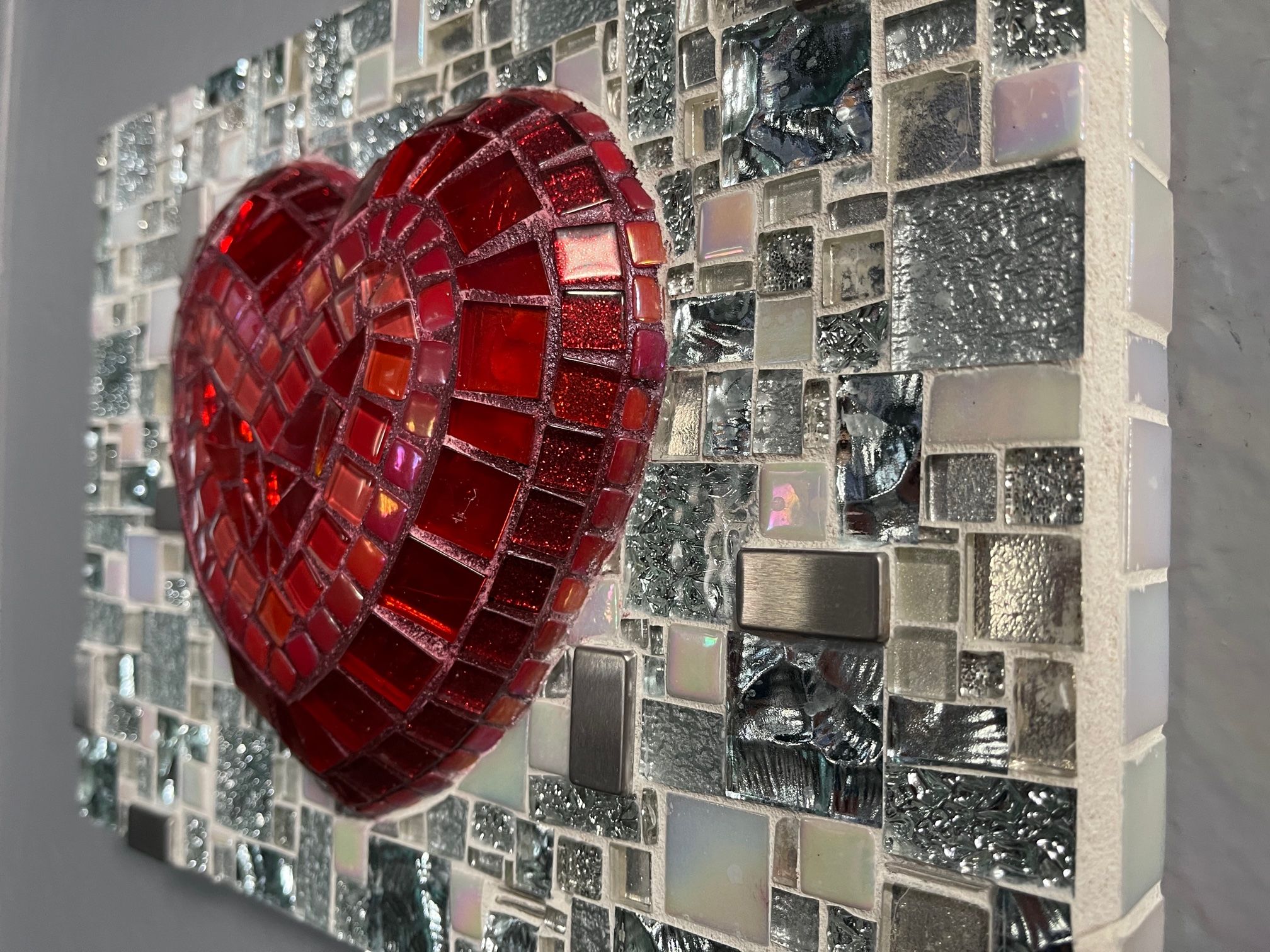 Brave Heart, 3D heart in red w/ white/silver background